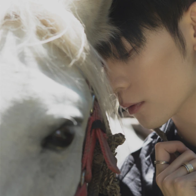 2023男最火微信头像(22张)