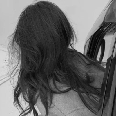 2023最火爆的黑白头像(24张)