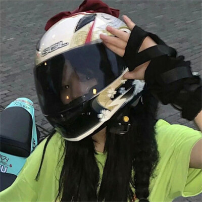 2023最火的霸气女头像(精选20张)