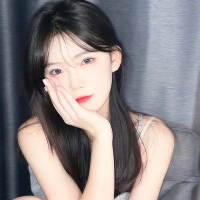 2023年最火的女孩头像(精选22张)