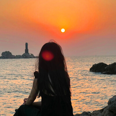 2023年最火的女孩头像(精选22张)