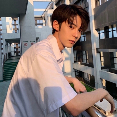 2023最流行洋气男生头像(22张)