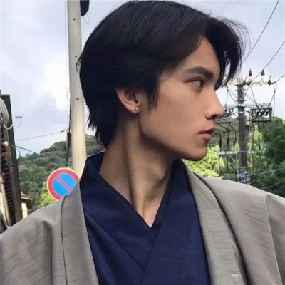 2023最流行洋气男生头像(22张)