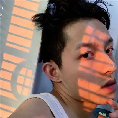 2023最流行洋气男生头像(22张)