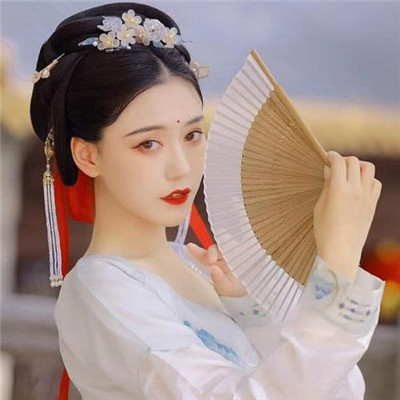 2023年最流行女头像(20张)