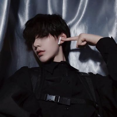 2023最火霸气男生头像(22张)