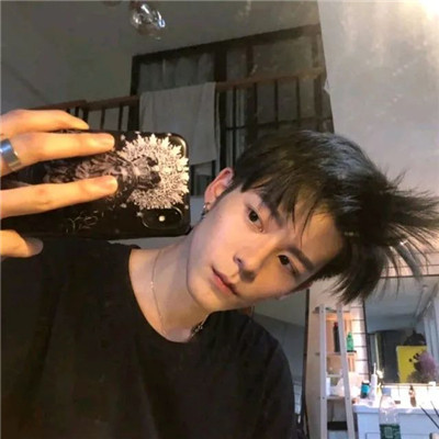 2023最火霸气男生头像(22张)