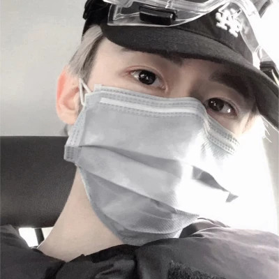 初中男生2023最火微信头像(精选32张)