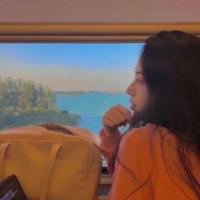 2023年最火彩虹女头像(精选16张)