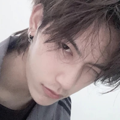 2023最火的男人头像(24张)