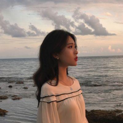 2023最火真人女生头像(24张)