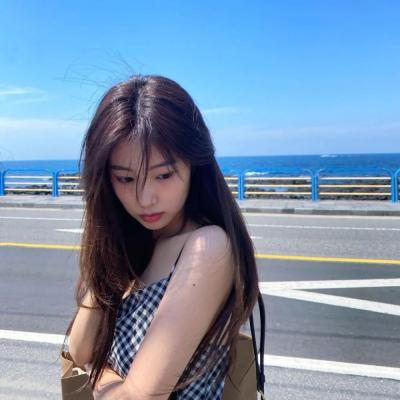 2023女生最火微信头像(24张)