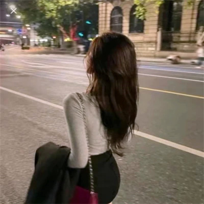 2023年最火的女人微信头像(24张)