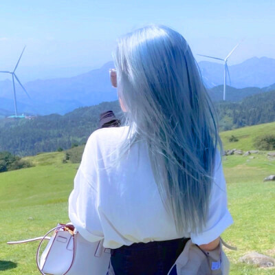 2023最火女神微信头像(精选24张)