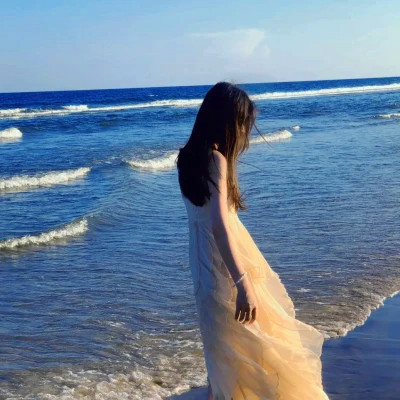 2023最火女生背影头像(28张)