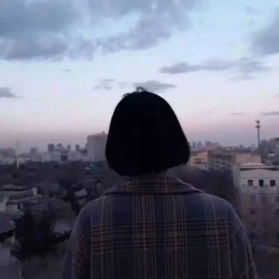 2023年最火的背影情侣头像(24张)