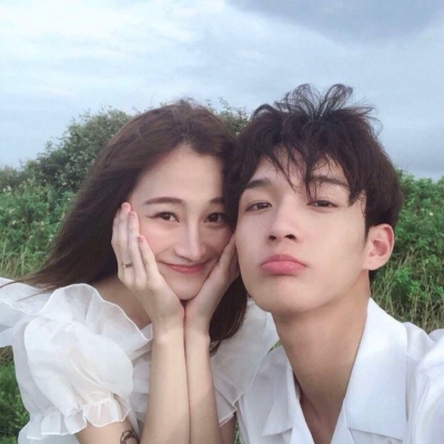 2023最火q版情侣头像(精选20张)