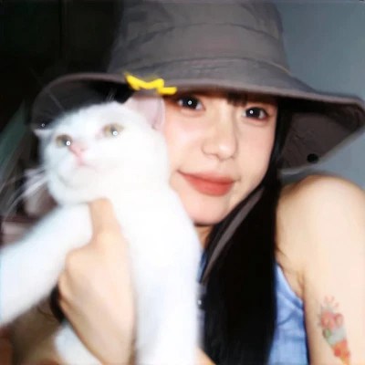 2023最火的女孩头像(24张)