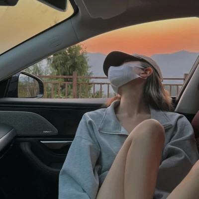 2023年最火真人头像(24张)