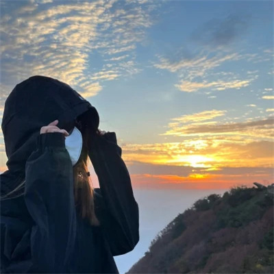 2023年最火真人头像(24张)