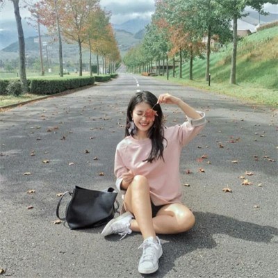 2023最火闺蜜群头像(精选24张)