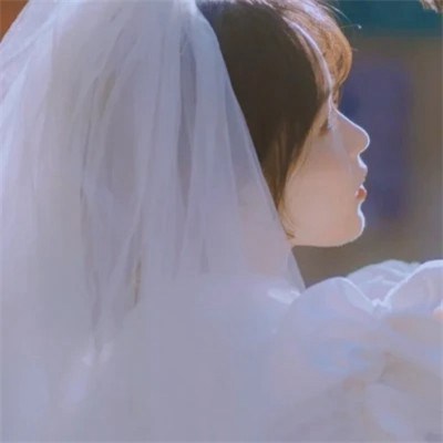 2023最火微信女生头像(24张)