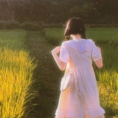 2023最火微信女生头像(24张)