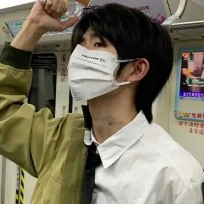 2023最火好看男人头像(精选32张)