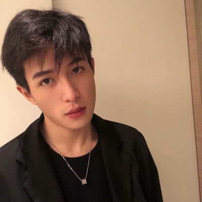 2023最火好看男人头像(精选32张)