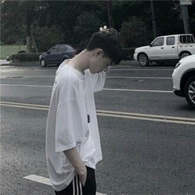 2023年最伤感的头像(精选24张)