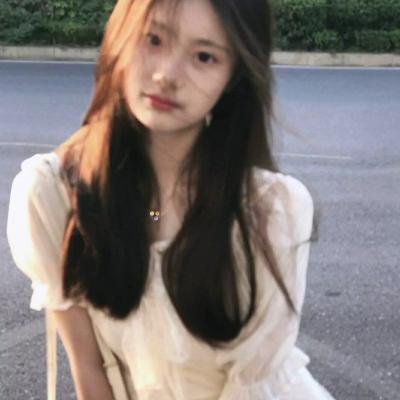 2023最火超冷女生头像(22张)