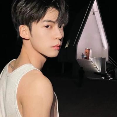 特别稀少超好看的头像男(26张)