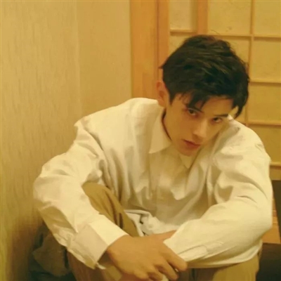 一眼就惊艳的男生头像(24张)