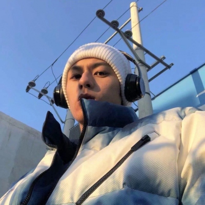 一眼就惊艳的男生头像(24张)