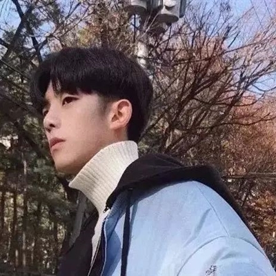 一眼就惊艳的男生头像(24张)