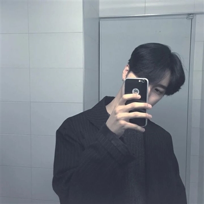 一眼就惊艳的男生头像(24张)