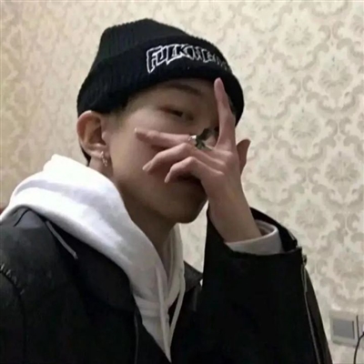 一眼就惊艳的男生头像(24张)