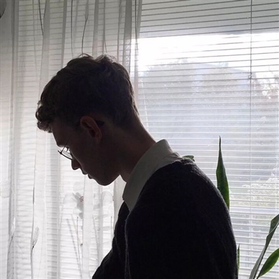 一眼就惊艳的男生头像(24张)