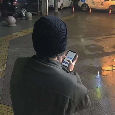 独一无二与众不同头像男伤感(24张)