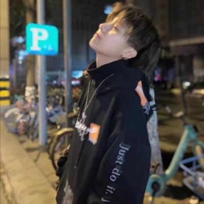 独一无二与众不同头像男伤感(24张)