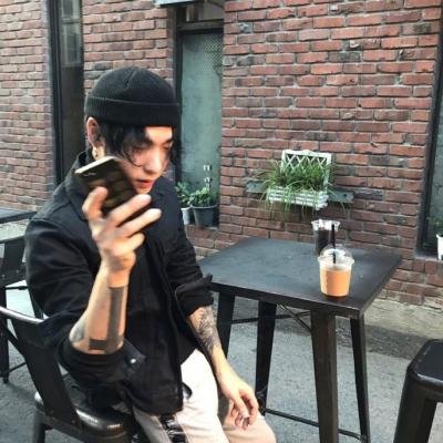 独一无二与众不同头像男阳光(精选24张)