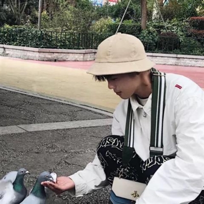 初中生情侣头像一对两张(精选24张)