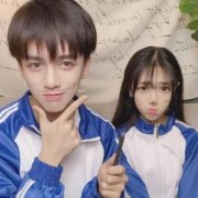 初中生情侣头像一对两张(精选24张)