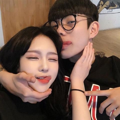 初中生情侣头像一对两张(精选24张)