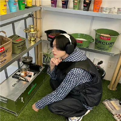 2023最好看的头像新款男生(28张)