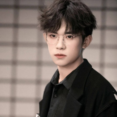 给人一种阳光的头像男(精选24张)