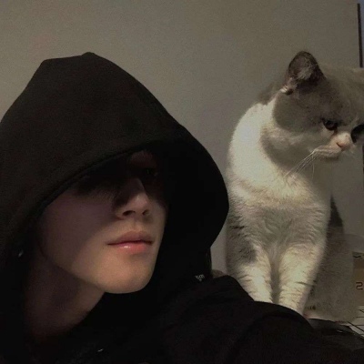 高清男生气质干净的头像(精选28张)