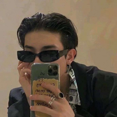 高清男生气质干净的头像(精选28张)