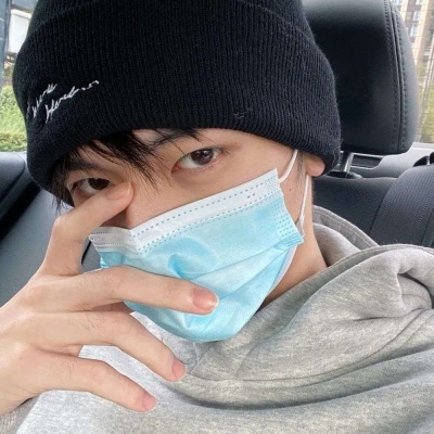 高清男生气质干净的头像(精选28张)