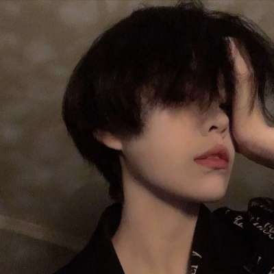 高清男生气质干净的头像(精选28张)